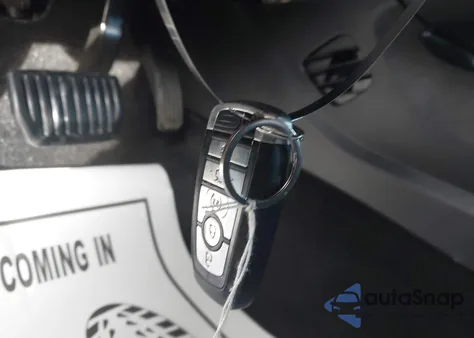 2020 Ford Fusion Hybrid Titanium from USA, damaged, VIN 3FA6P0RU9LR113547